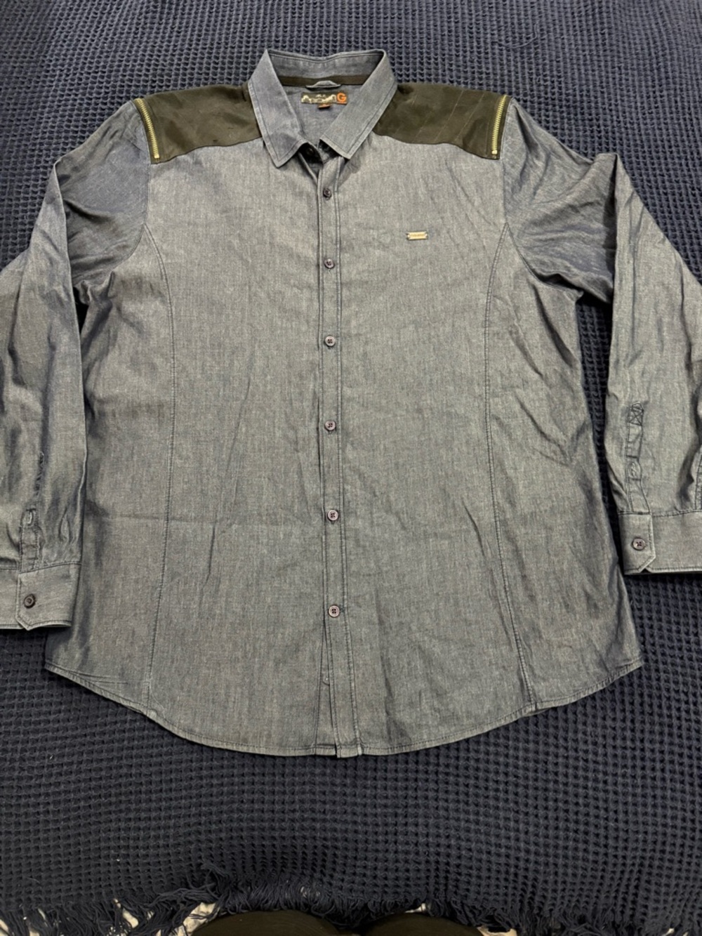 G by Guess Men's Grey Button-Down Shirt with Black Shoulder Panels